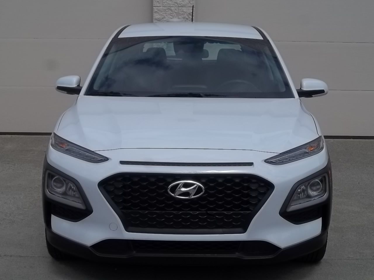 Used 2021 Hyundai Kona AWD SE image 2