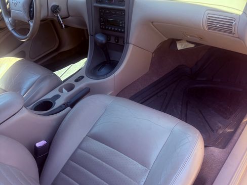 Used 2002 Ford Mustang GT Deluxe image 8