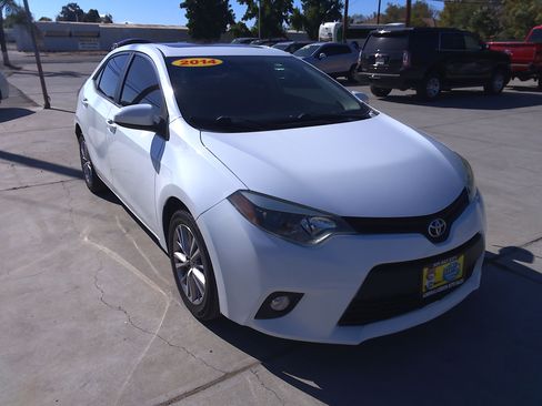 Used 2014 Toyota Corolla LE Premium FWD image 1
