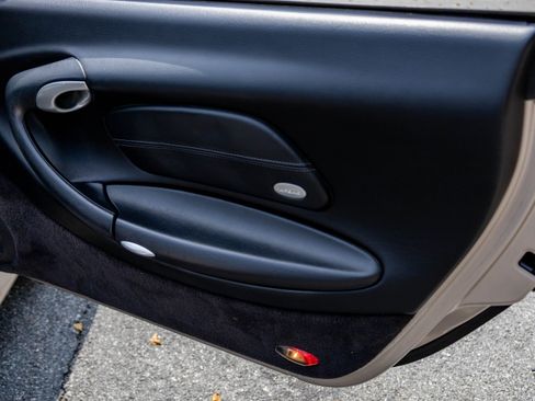 Used 2000 Porsche 911 Carrera Cabriolet RWD image 63