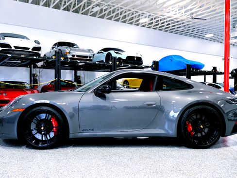 Used 2024 Porsche 911 Carrera 4 GTS image 2