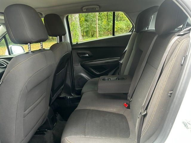 Used 2017 Chevrolet Trax FWD LS image 18