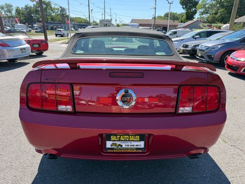 Used 2005 Ford Mustang GT Premium Convertible RWD image 31