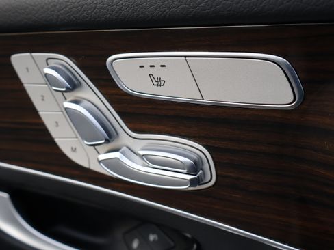 Used 2017 Mercedes-Benz GLC 300 image 22