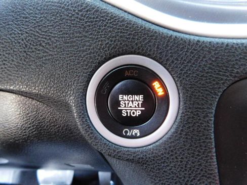 Used 2022 Dodge Charger SXT image 16