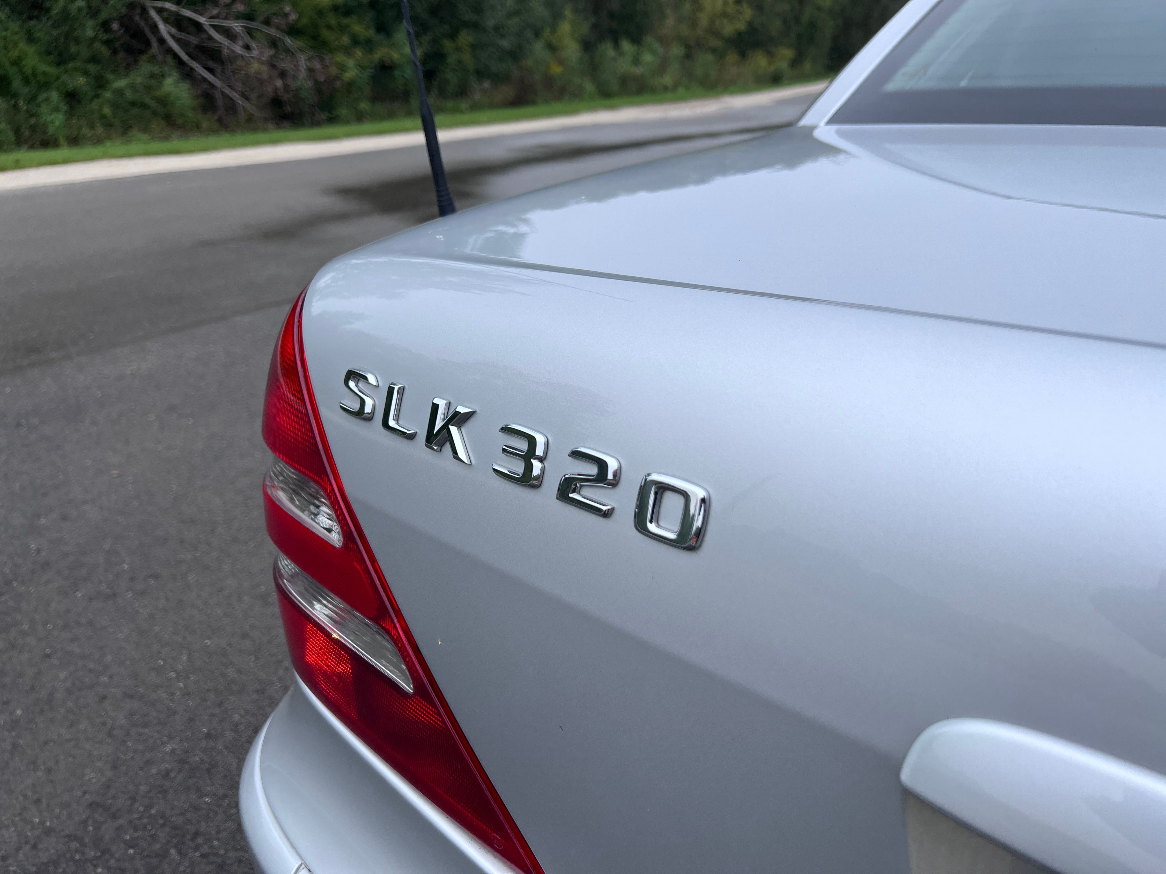 Used 2003 Mercedes-Benz SLK 320 image 10