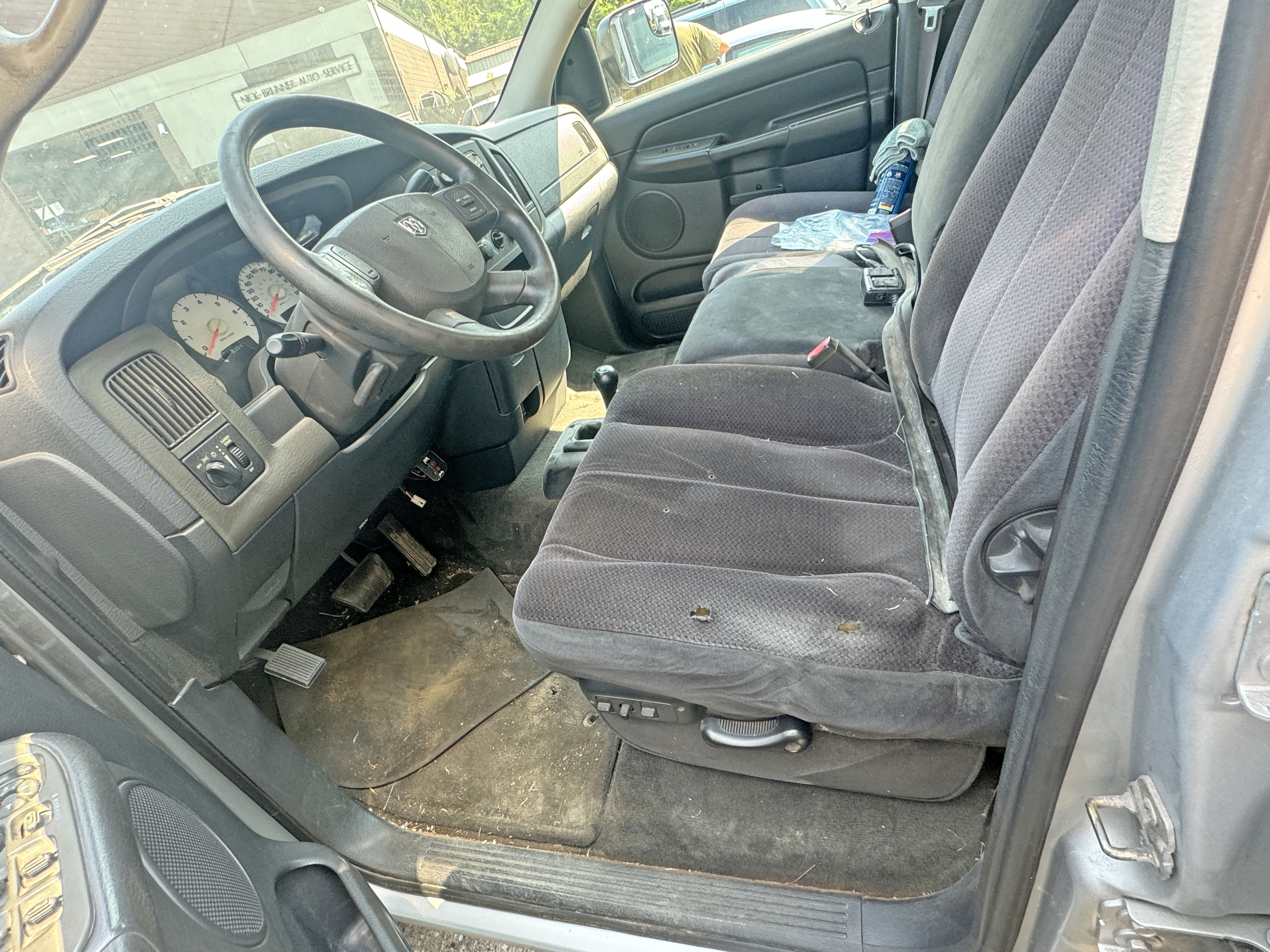 Used 2004 Dodge Ram 2500 Truck SLT AWD/4WD image 8