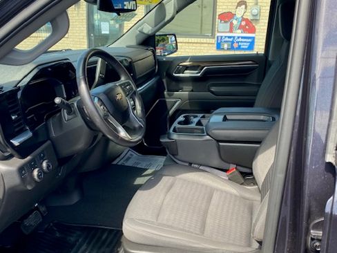 Used 2022 Chevrolet Silverado 1500 LT image 18