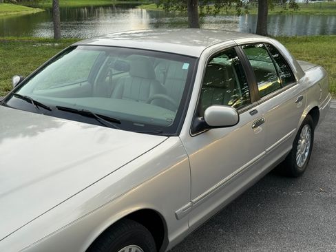 Used 2007 Mercury Grand Marquis LS RWD image 25