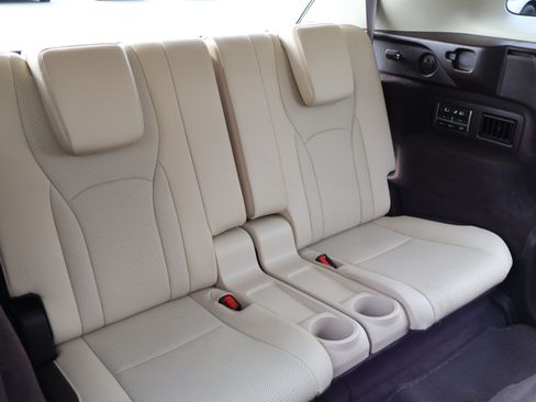 Used 2019 Lexus RX 350L Premium image 33