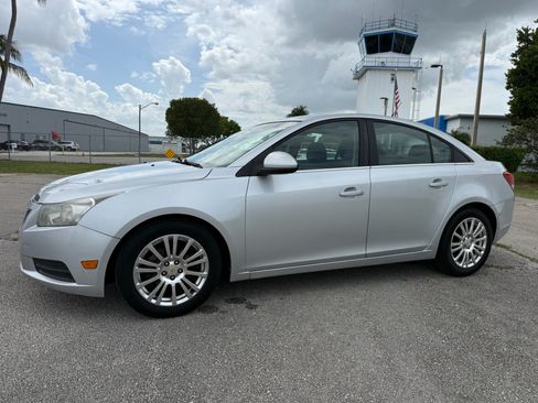 Used 2011 Chevrolet Cruze Eco FWD image 28