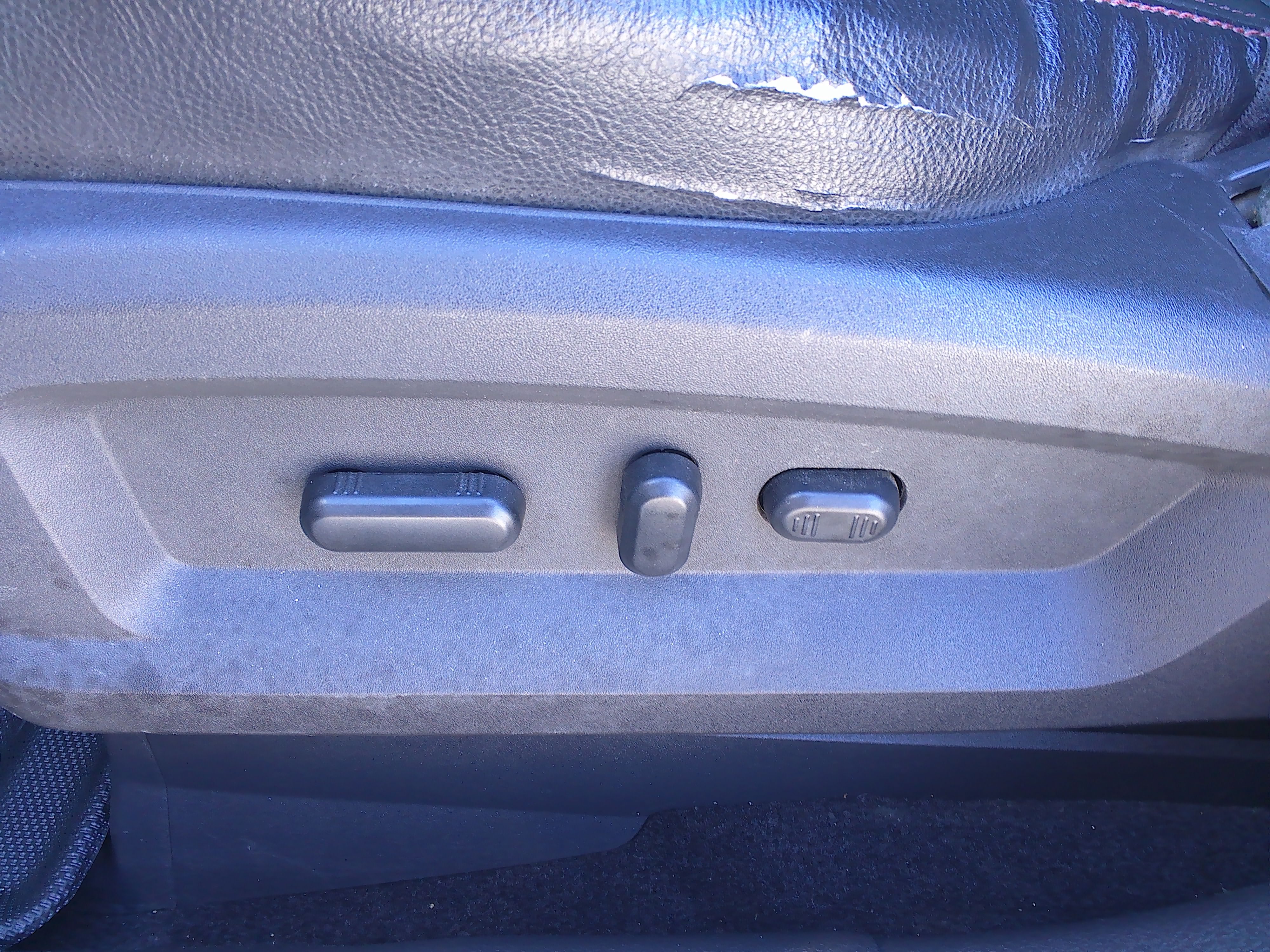 Used 2013 Ford Edge SEL FWD image 31