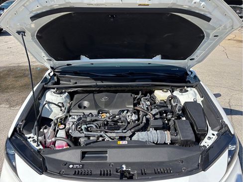 Used 2025 Toyota Camry LE image 40