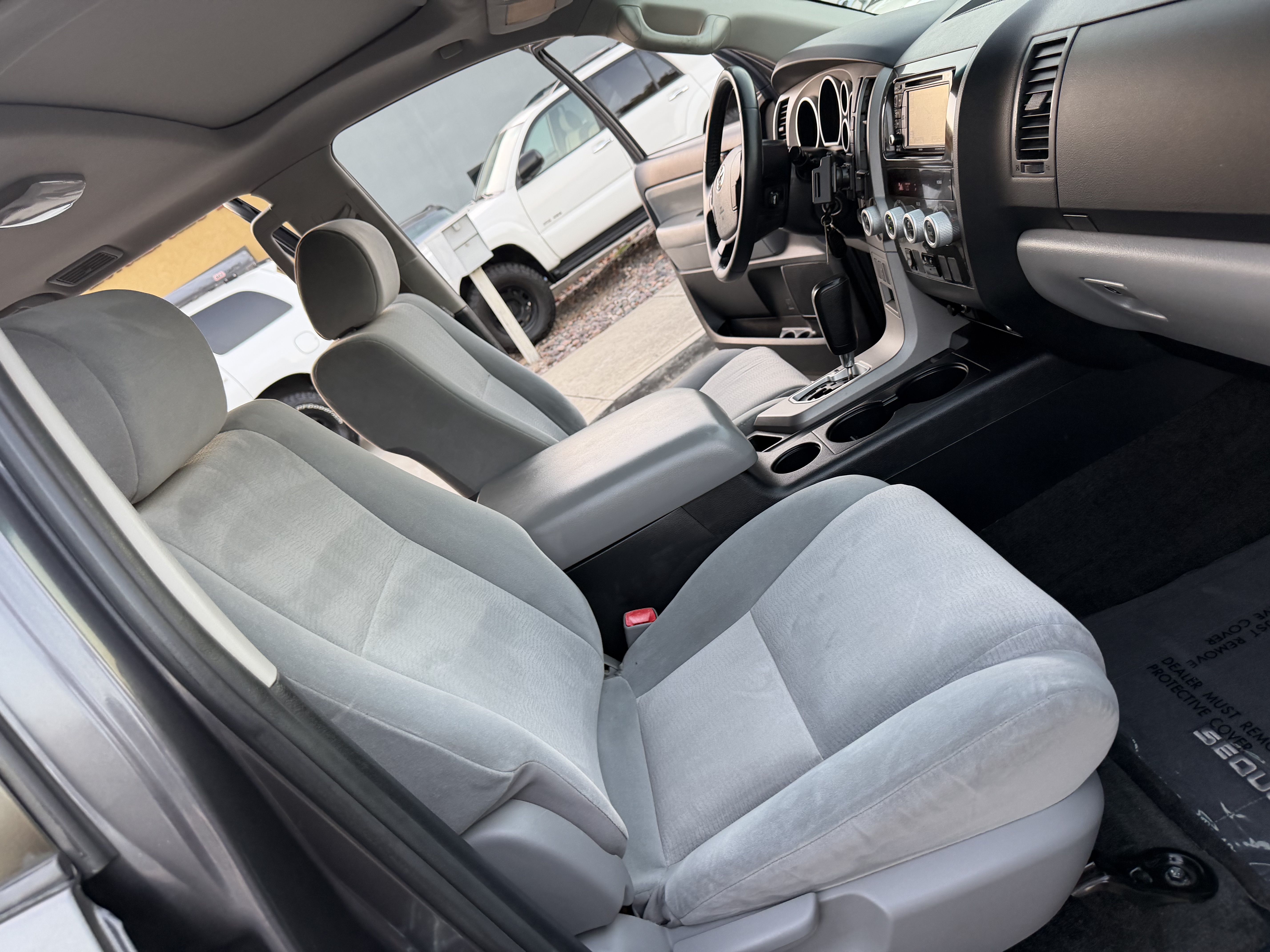 Used 2012 Toyota Sequoia 4WD image 30