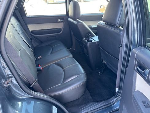 Used 2010 Mercury Mariner Premier image 15