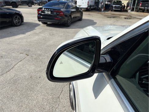 Used 2021 BMW X7 xDrive40i image 21