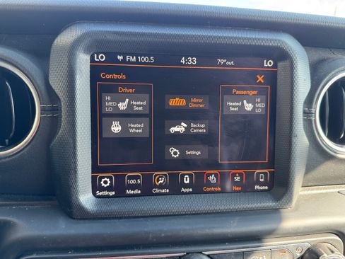 Used 2019 Jeep Wrangler 4WD Unlimited Sahara image 20