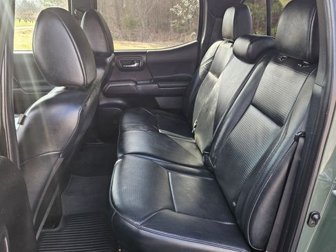 Used 2021 Toyota Tacoma image 13