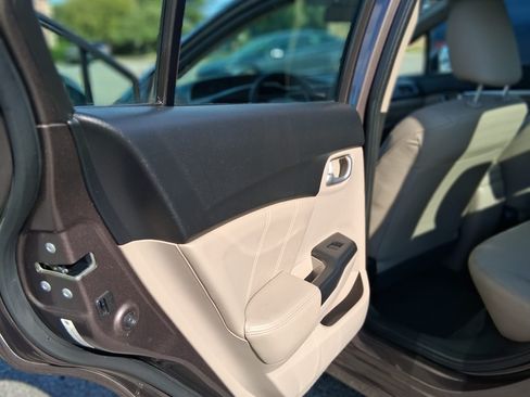 Used 2013 Honda Civic EX-L image 12
