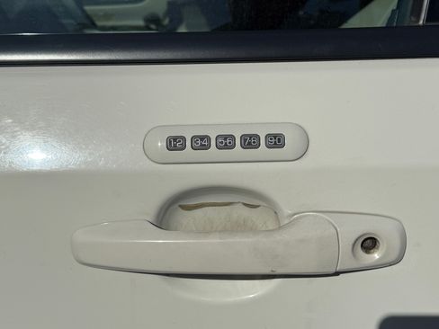 Used 2013 Ford Edge SEL image 23