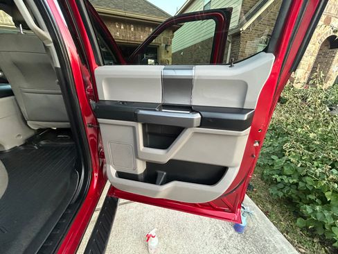 Used 2015 Ford F150 FX4 image 23