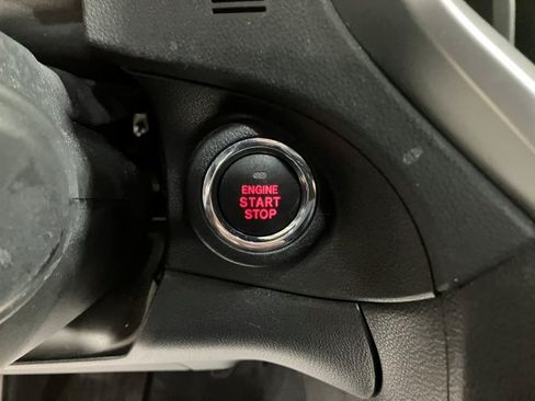 Used 2021 Subaru Ascent Premium image 16