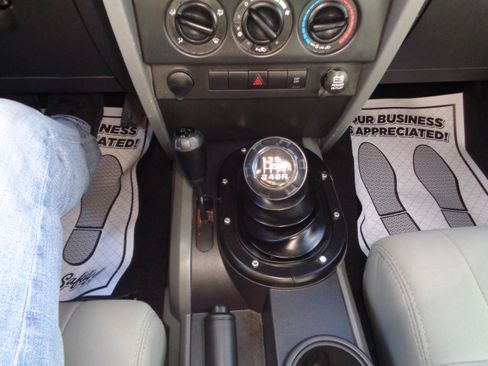 Used 2008 Jeep Wrangler X image 51