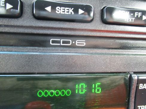 Used 2004 Ford Thunderbird LX image 36