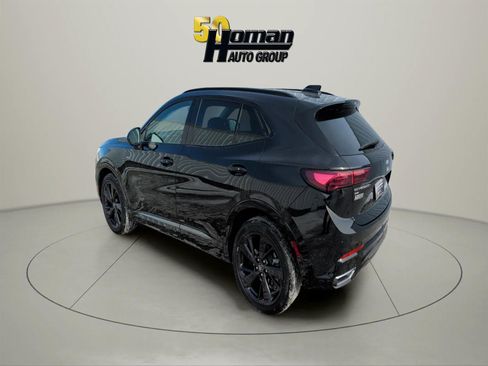 Used 2025 Buick Envision Sport Touring image 3