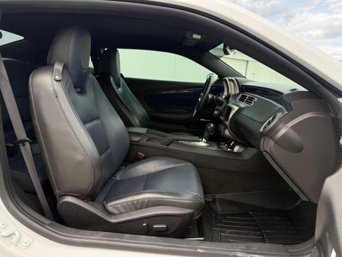 Used 2014 Chevrolet Camaro LT Coupe RWD image 15