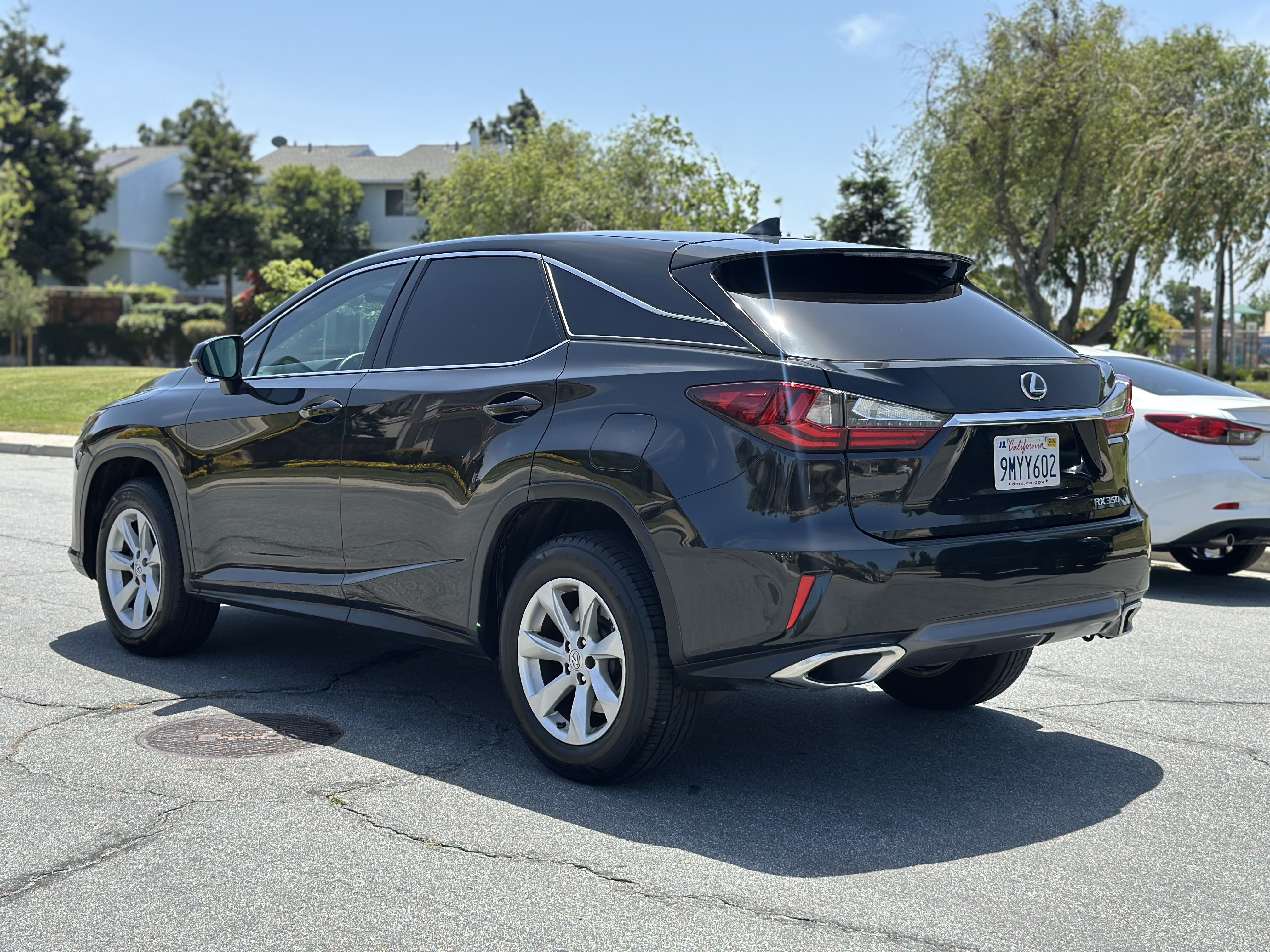 Used 2017 Lexus RX 350 FWD image 3