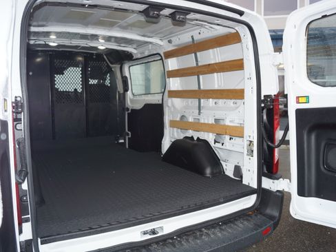 Used 2023 Ford Transit 250 image 9