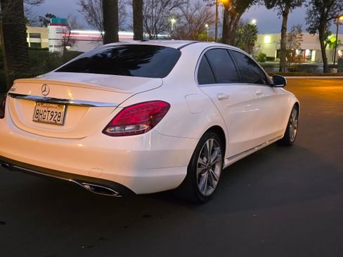Used 2015 Mercedes-Benz C 300 Sport image 8