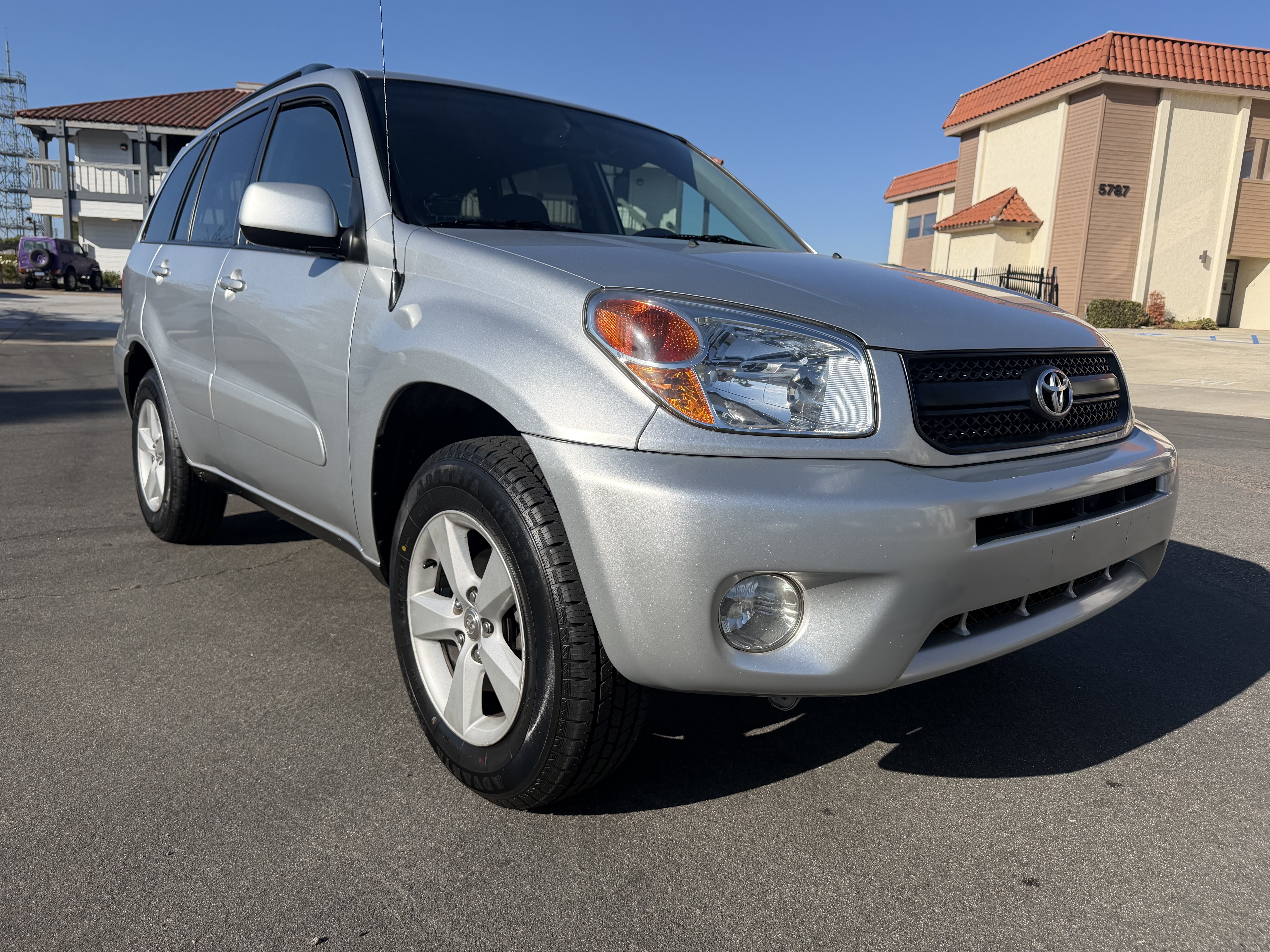 Used 2004 Toyota RAV4 L FWD image 16