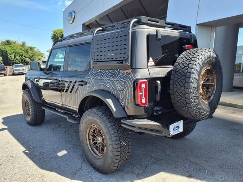 New 2025 Ford Bronco Badlands image 3