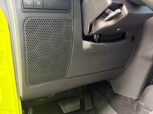 Used 2016 Jeep Wrangler Unlimited Rubicon image 20