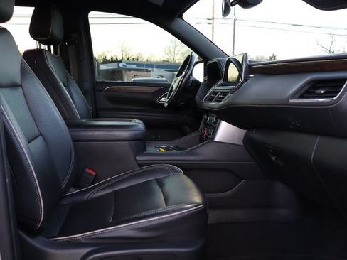 Used 2021 Chevrolet Suburban Premier image 21