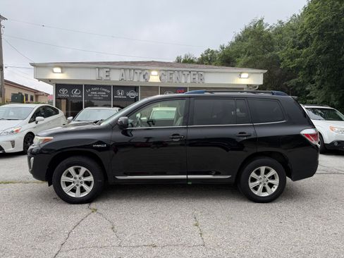 Used 2013 Toyota Highlander 4WD Hybrid image 1