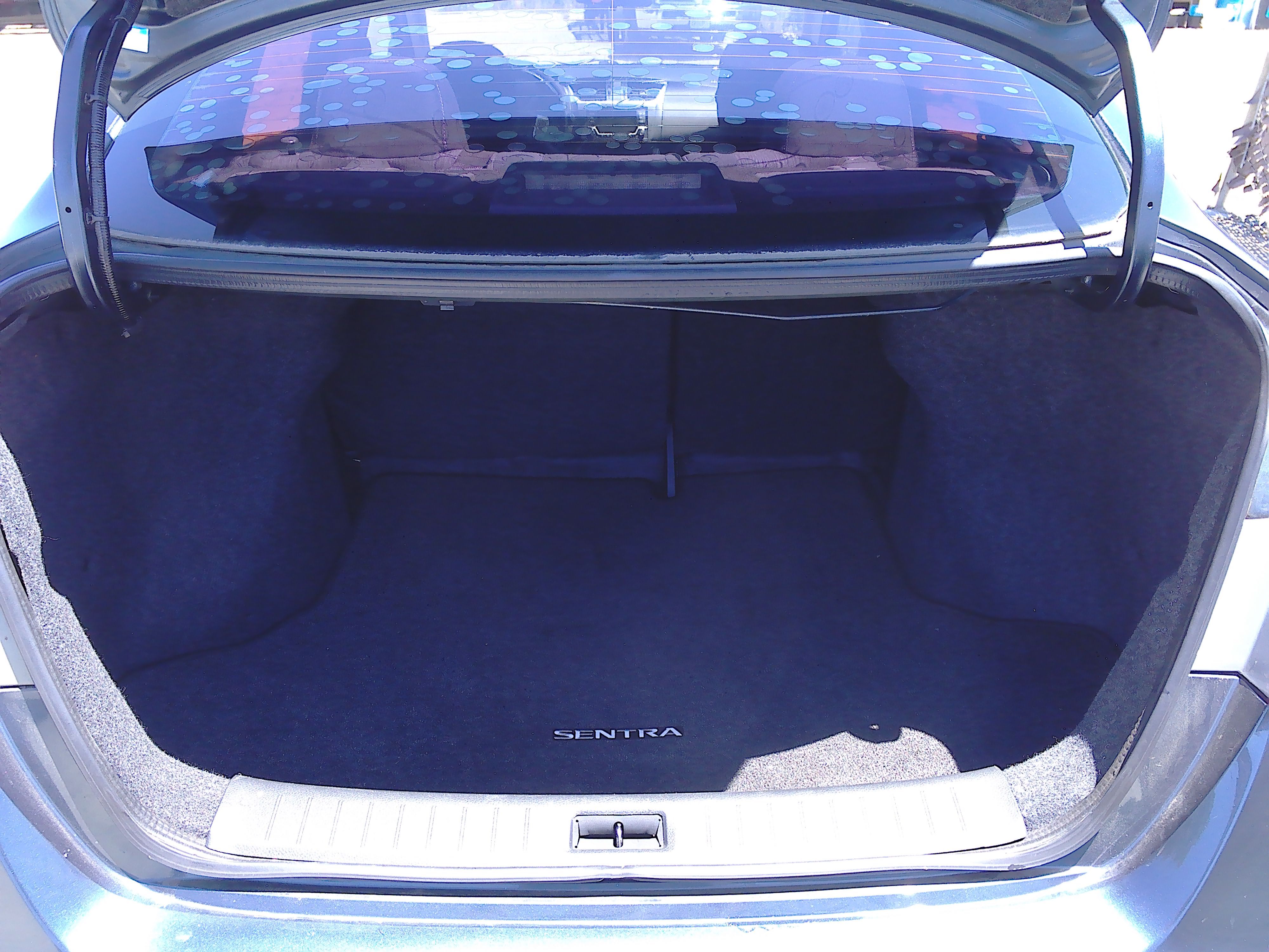Used 2015 Nissan Sentra SV FWD image 13