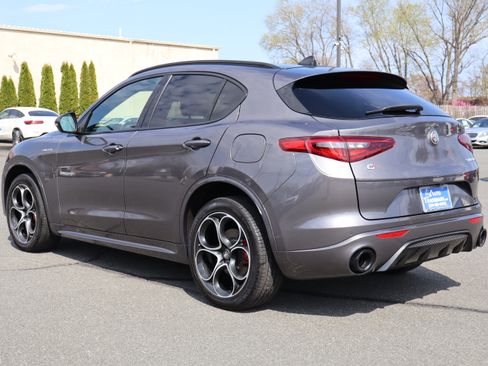 Used 2023 Alfa Romeo Stelvio Veloce image 6