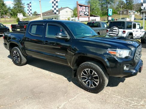 Used 2020 Toyota Tacoma image 6