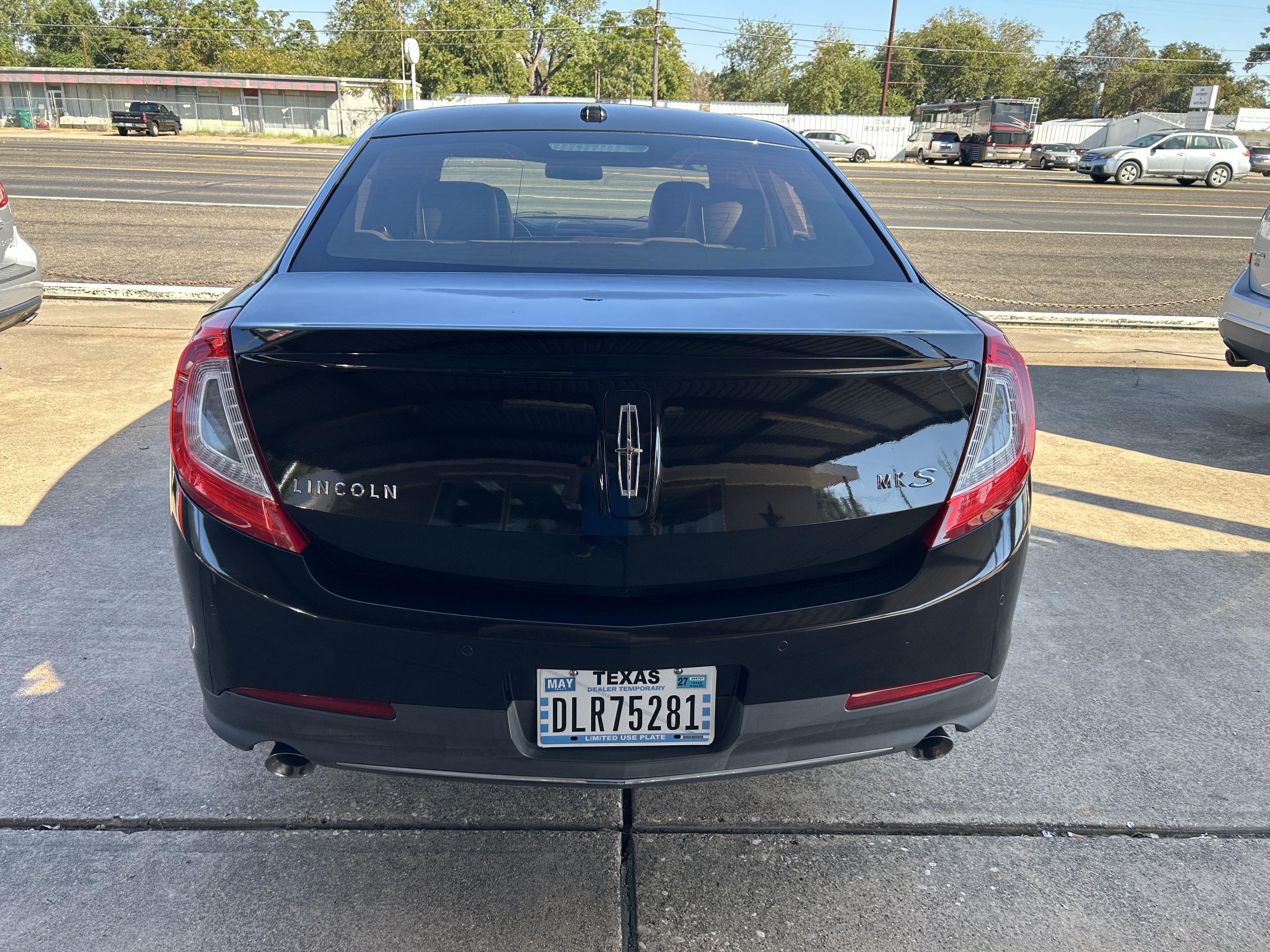 Used 2013 Lincoln MKS UNAVAIL FWD image 2