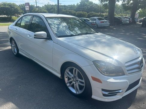 Used 2013 Mercedes-Benz C 300 4MATIC Sedan image 7