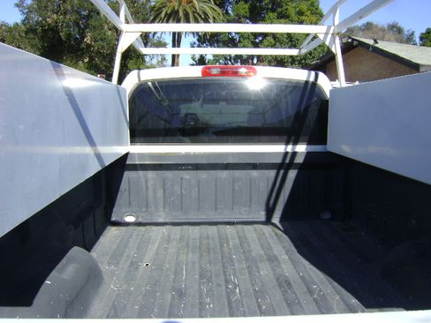 Used 2005 Dodge Ram 2500 Truck image 14