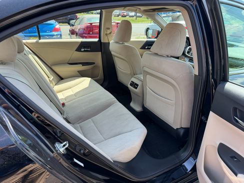 Used 2013 Honda Accord EX Sedan image 22