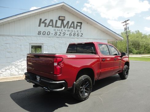 Used 2019 Chevrolet Silverado 1500 4x4 Crew Cab LT Trail Boss image 6