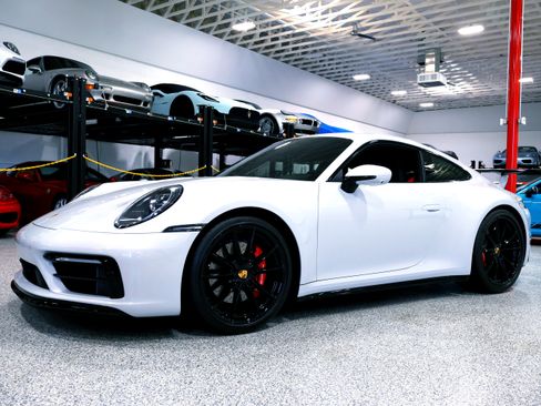 Used 2024 Porsche 911 Carrera 4S image 4