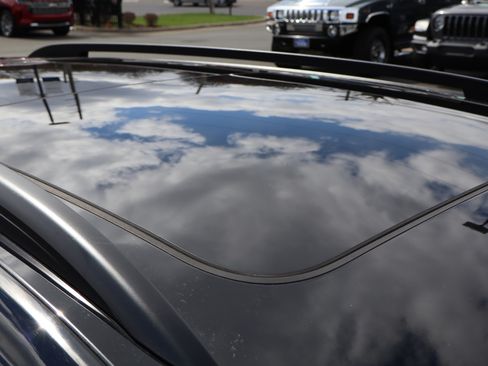 Used 2016 Volkswagen Golf SE image 11