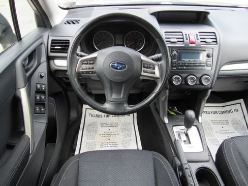 Used 2014 Subaru Forester 2.5i AWD/4WD image 21