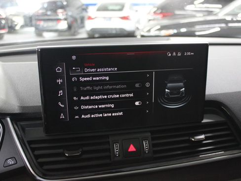Used 2023 Audi Q5 2.0T Premium image 24